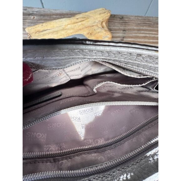 Michael Kors Pebbled Leather Gray Crossbody Bag Logo Charm Adjustable Strap - Picture 4 of 6